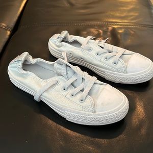 Grey Converse tennis shoes